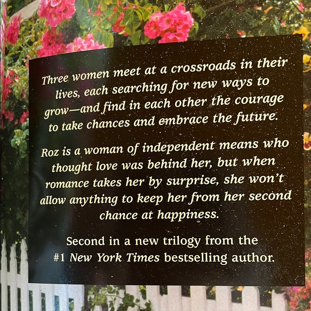 Nora Roberts Garden Trilogy Book Set - Picture 3 of 3